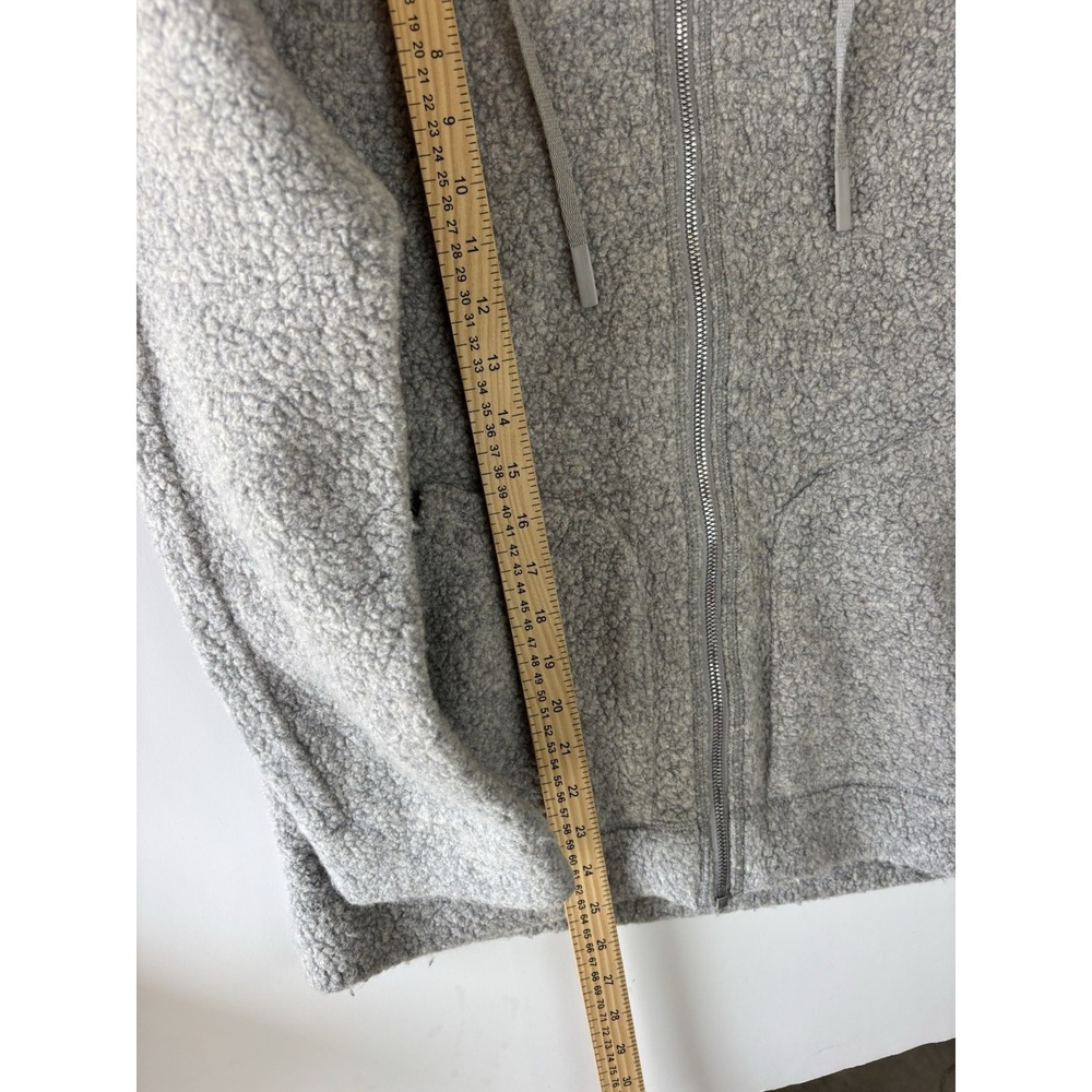 Lululemon Women's So Sherpa Hooded Jacket Grey FUZZY Wool Zip up Coat Size 6 - Picture 10 of 10